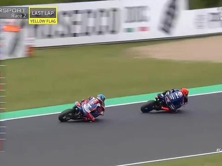 杀疯了!张雪机车第五冠🏆 ZXMOTO再次夺冠! #世界超级摩托锦标赛 #motogp赛事 #张雪机车 #创作者扶持计划 #上热门