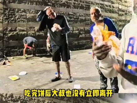 被抢走的叫财富,抢不走的叫人格 #美国 #斩杀线 #小唐 #工程师