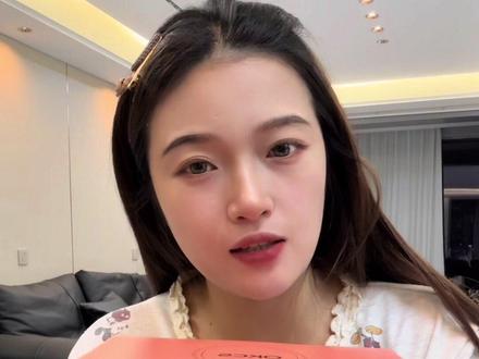 #okcs染发膏 比新年先来的是新发色,这个元气粉棕太元气显白啦~