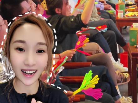 刘老根大舞台初二到初七,五日狂欢。爆笑来袭,小道消息偷偷告诉你会有神秘嘉宾驾到,心动不如行动#观众视角 #刘老根大舞台 #观众视角 #春节去哪玩 #演出现场视频分享给大家