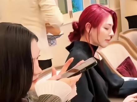把妹妹正式介绍给所爱所敬重的人#faye #fayeatom #泰百 #糟糕是心动的感觉 #眼神杀