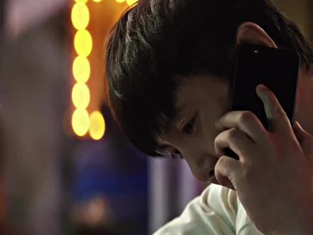 宇强:“张驰,你放开我老婆”#飞驰人生 #沈腾