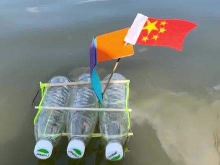 用四根筷子和三个矿泉水瓶就可以做立体小船,还可以漂流。#手工 #创意 #废物利用 #教程 #原创