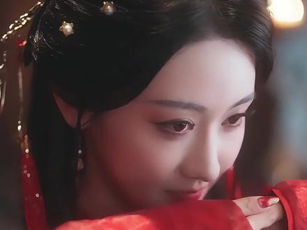 全村被屠的孤女 化名选妾入府 蛊烬#蛊烬 #曹赛亚 #蛊烬换脸复仇全程高能 #杨泽 #古装重生短剧 屠村血仇!舞姬携换命蛊入宫@曹赛亚🦷 一舞倾王夺妾位!她揣蛊盒入宫@杨泽 美人计钓义子@DOU+小助手 蛊烬开播 王府将成复仇坟墓 @王楚沅 原来女反派也可以这么好看