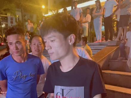 这首大风吹有点上头啊。#街头歌手 #抖音小助手 #真人真唱