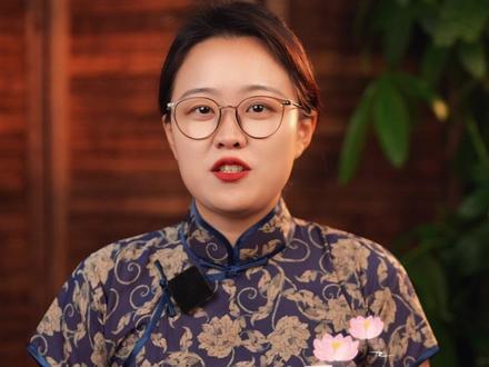 《弗兰肯斯坦》是一部披着科幻外衣的人性悲剧。它自始至终探讨的是人性,而非科学。今日开讲“科幻小说之母"——玛丽·雪莱。#东方甄选之图书 #美好生活尽在抖音电商