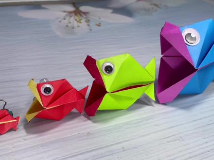 折纸大嘴鱼,多折几个来玩大鱼吃小鱼游戏,创意手工制作
#创作灵感 #折纸鱼 #大鱼吃小鱼 #手工