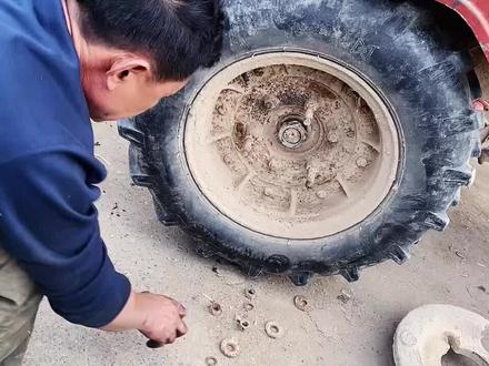 半轴轴承坏坏才会漏油的原因,取出半轴 #单杠柴油机