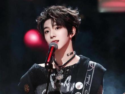 有些人生来就是要做欧巴的 #陈浚铭 #荣耀之战 #TF四代 #TF家族 #时代峰峻