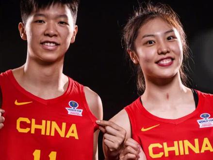 生死1分钟!61:62,姚明都紧张不敢看,谁料中国女篮又有奇迹!#抖音篮球季 #dou来为中国篮球加油 #中国女篮