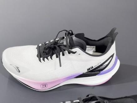 安踏火箭7Pro,这两个颜色应该是人气最高的配色了吧?#安踏火箭7代 #安踏跑鞋 #跑鞋 #安踏 #跑鞋推荐