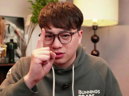 墨尔本城vs柔佛 上海海港vs首尔FC 阿布扎比联vs多哈萨德 加拉塔萨雷vs圣吉尔联合 阿贾克斯vs本菲卡 利雅得新月vs鲁萨法警察 巴斯蒂亚vs拉瓦勒 瓦尔韦克vs马斯特里赫特 罗达JCvs多德勒支 海牙vs格拉夫夏普 斯旺西vs德比郡 诺维奇vs牛津联 沃特福德vs普雷斯顿 米德尔斯堡vs考文垂 赫尔城vs伊普斯维奇 斯托克城vs查尔顿 布拉格斯拉维亚vs毕尔巴鄂竞技 多特蒙德vs比利亚雷亚尔 #那不勒斯vs卡拉巴赫 #曼彻斯特城vs勒沃库森 #马赛vs纽卡斯尔联 #切尔西vs巴塞罗那 #博德闪耀vs尤文图斯 南安普敦vs莱切斯特城 多哈杜海勒vs吉达联合 迪拜国民青年vs赖扬加拉法 都灵vs科莫 吉达国民vs沙迦 阿尔梅勒城vs芬洛 萨索洛vs比萨 兰斯vs蒙彼利埃 曼彻斯特联vs埃弗顿 西班牙人vs塞维利亚 圣迭戈FC vs明尼苏达联