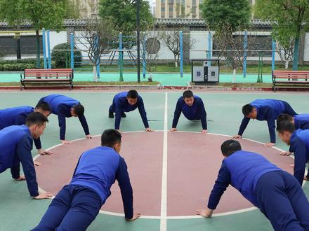 #蓝朋友 自己抓的鸭子 哭着也要数完#抓鸭子