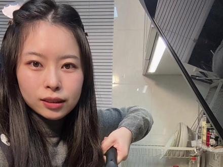 今天分享做鸡公煲的过程,第一次录长视频,录得不好,凑合着看吧~
#鸡公煲鸡公煲经过我的胃 #我的厨房日记
#抖音美食创作者 #真实生活分享计划