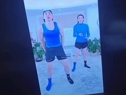 时间关系跟练回放,帕梅拉视频很多不懂,最近几天练刘教练直播和回放,全部明白了。这么好免费教练哪里去找,支持到底#刘畊宏女孩 #居家锻炼 #我的减肥日记 #减脂塑形 #吃瘦不饿瘦 #运动打卡#帕梅拉