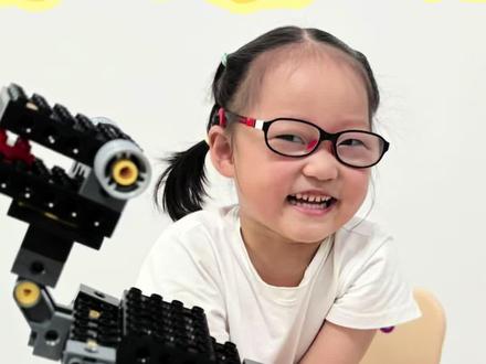 #创作灵感 乐高大颗粒 -霸王龙恐龙!
锻炼孩子双手协调性!
#乐高拼搭 #乐高控 #乐高颗粒积木教程 #入手简单小菜1碟