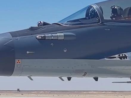 为48架订单去的?歼-10C飞跃6000千米展示战力