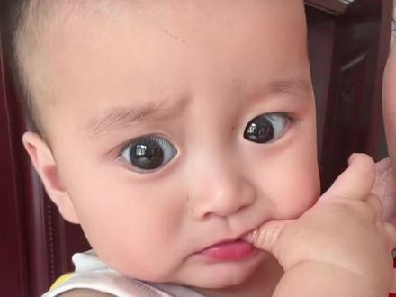 7个月婴儿眼睛特别大,宝妈晒娃被被质疑不正常。你怎么看?#萌娃 @成特特