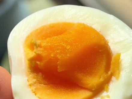 #煮鸡蛋 #鸡蛋的神仙吃法 #9分12秒鸡蛋 #蛋神 跟着蛋神煮鸡蛋,成功啦!以后就按照这个时间煮了