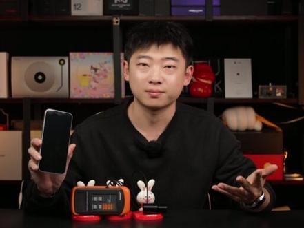 真我Neo8屏幕翻车?来看实测! #真我Neo8 #抹布屏 #手机屏幕