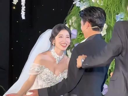 刘萧旭王格格把剧中婚礼搬现实!《移巢》剧宣沉浸式互动出圈#王格格刘萧旭上演短剧圈盛大婚礼