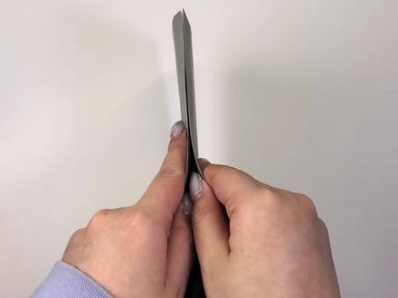 【教程】深空立体花束物料 仅需两张卡纸就可以做成物料教程来啦
真的简单又好看!!不想动手的可以艾特亲友来做
胶水用的是万明白胶~
#恋与深空 #教程#手工#物料#万明胶水 @DOU+上热门 @抖音创作小助手