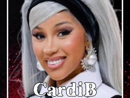 卡迪B在中场秀上只出现了五秒钟就立刻离开了 #超级碗 #badbunny #背景 #卡迪b #表演