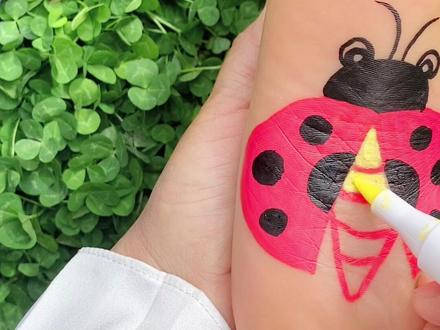 用字母A画一只七星瓢虫🐞#一学就会系列 #简笔画 #亲子互动 #七星瓢虫简笔画