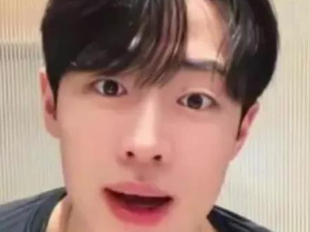 豆包也是仗着没有身份证什么话都敢说#豆包ai #豆包 #欧巴 #吃饭