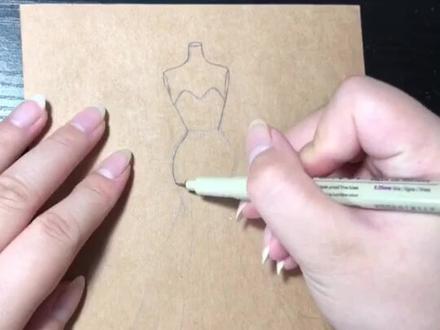 教你手绘鱼尾星空礼服@抖音小助手