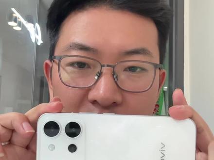 vivo 新品 S60 初上手体验 就等价格是否能让人眼前一亮?#vivo #vivoS60 #手机 #荣耀 #Oppo