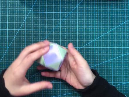 用正方形和三角形拼个多面体,美观又有趣,这么简单你还学不会?