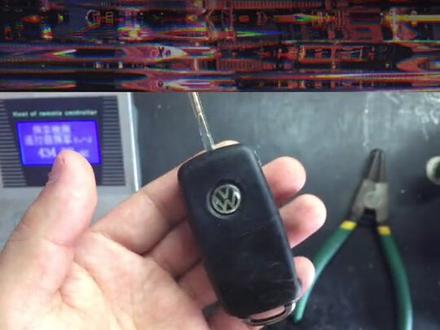 大众捷达遥控钥匙拆解#手机钥匙 #微信钥匙 #液晶钥匙