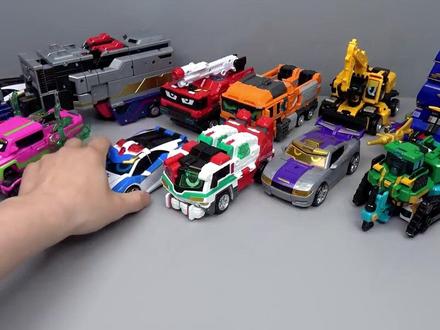13款炫卡斗士1变形机甲玩具大集合(1)