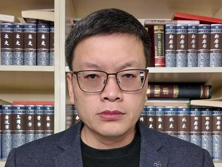 #女子家门口遇害案一审第二次开庭 “成都27岁女子家门口遇害案”今日再次开庭,母亲穿女儿生前选的衣服出庭(极目新闻)#攀谈天下 #抖音热评