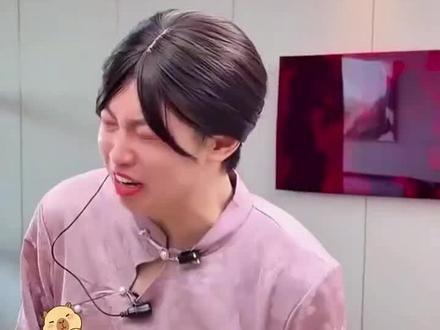 这个紫薯精真是越品越觉得火是有原因的 #紫薯精 #周小闹 #短剧 #造型 #爆火