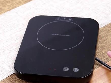 操作方式:开机长按电源键3秒,听见“哔”的一声后,轻触功能键,选择档位,关机长按电源键3秒,听见“哔”的一声后即关机。@给我一千个关注吧#茶生活