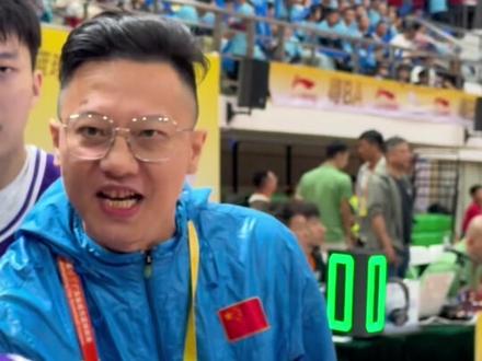 粤BA 揭阳-深圳 拿下很艰苦的一场客场比赛!感谢全体队员团结一致的拼搏,感谢远到而来的球迷和记者朋友的支持!#粤BA #粤BA深圳队