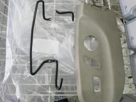 佳木斯市惠修车奥迪专修店: 奥迪A6L2.0T维修,更换主驾驶座椅支架和饰板,奥迪专业维修