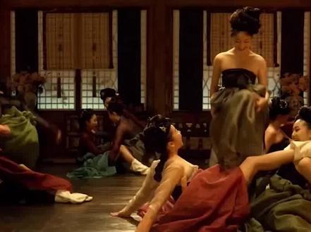 古代爬龟妇到底有多恶毒,坑蒙拐骗拐卖人口,她们的下场又是什么 #古代 #历史讲解 #揭秘