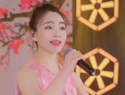 好听的黄梅戏来喽,#黄梅戏女驸马•谁料皇榜中状元,喜欢的关注@老姜食话(团队收徒) @姜太和老姜(6月15号晚七点首播)