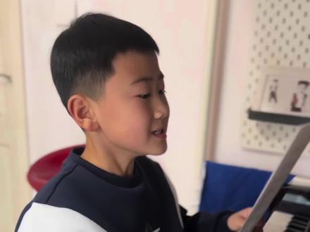 新的原创歌曲送给大家 #神金 #抽象 #钢琴弹唱#宝贝年味企划 #妈咪新风向 @皓子的日常