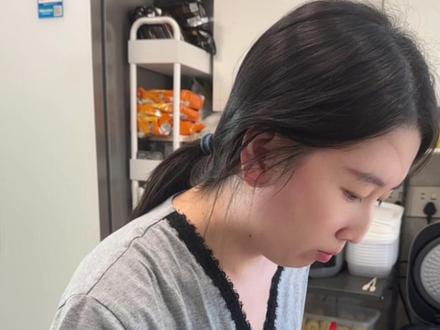 泰国和柬埔寨为啥今年冲突不断啊? #涨知识 #零距离看懂财经 #财经