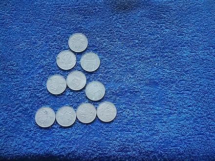 移动三枚让塔尖颠倒过来,原来是这么简单