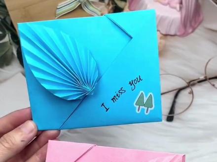 毕业季表白季 一起来折个枫叶🍁信封✉️吧 把不敢说的话偷偷塞进信封里 这样甜甜的爱情不就来了#手工diy #亲子手工