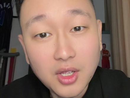 12 月 12 日锁定抖音 CBA 官方账号,免费看揭幕战,喜欢篮球的朋友可别错过了,到时候一起边看边聊呀!#CBA #cba直播 #cba揭幕战 #浙江男篮vs山西男篮 #控气球德叔