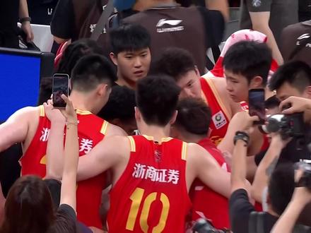 出战6分钟!效率值依然拉满!上海太依赖他的发挥了 #dou来cba #CBA总决赛第四场广厦胜上海