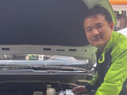 北汽EU5小电瓶亏电严重,车辆无法启动#汽车维修 #修理工的日常 #新能源汽车 #电池