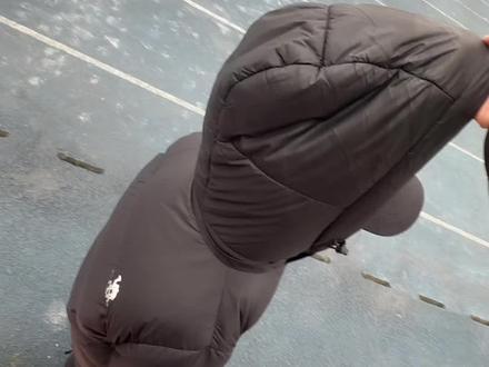 干嘛拎我帽子#拎帽子 #广角 #上学