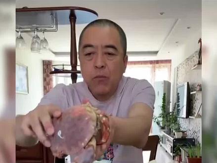 东北粉碎哥高光时刻合集,万物皆可蘸大酱,美食博主还得看粉碎哥